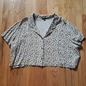 Floral Crop Button Up